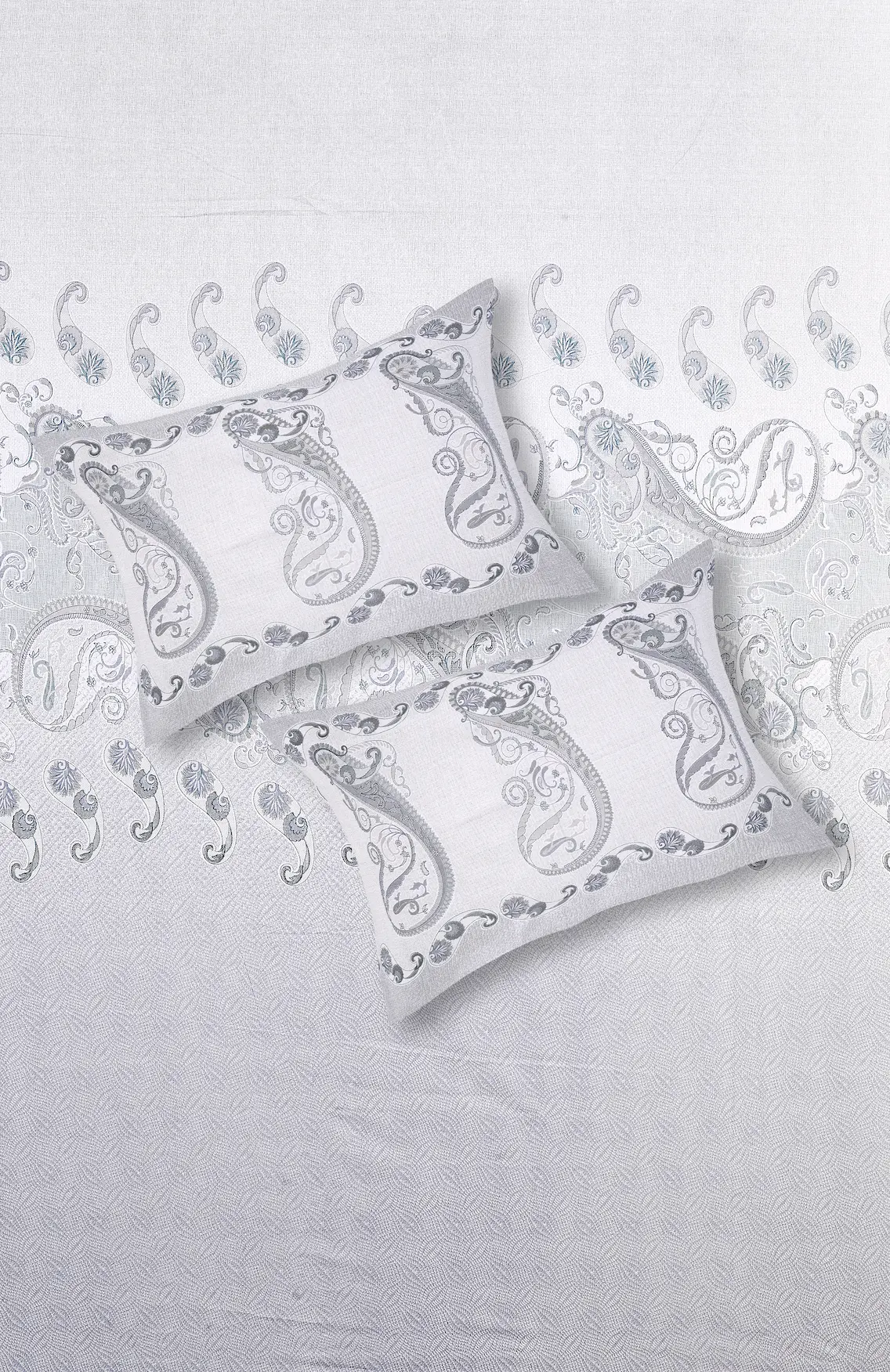 Italian Trevi Azure bedsheet set with pillow covers digital print styling