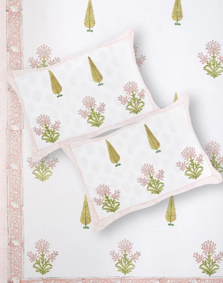 Marilyn Mallow bedsheet set with pillow covers handblock print styling