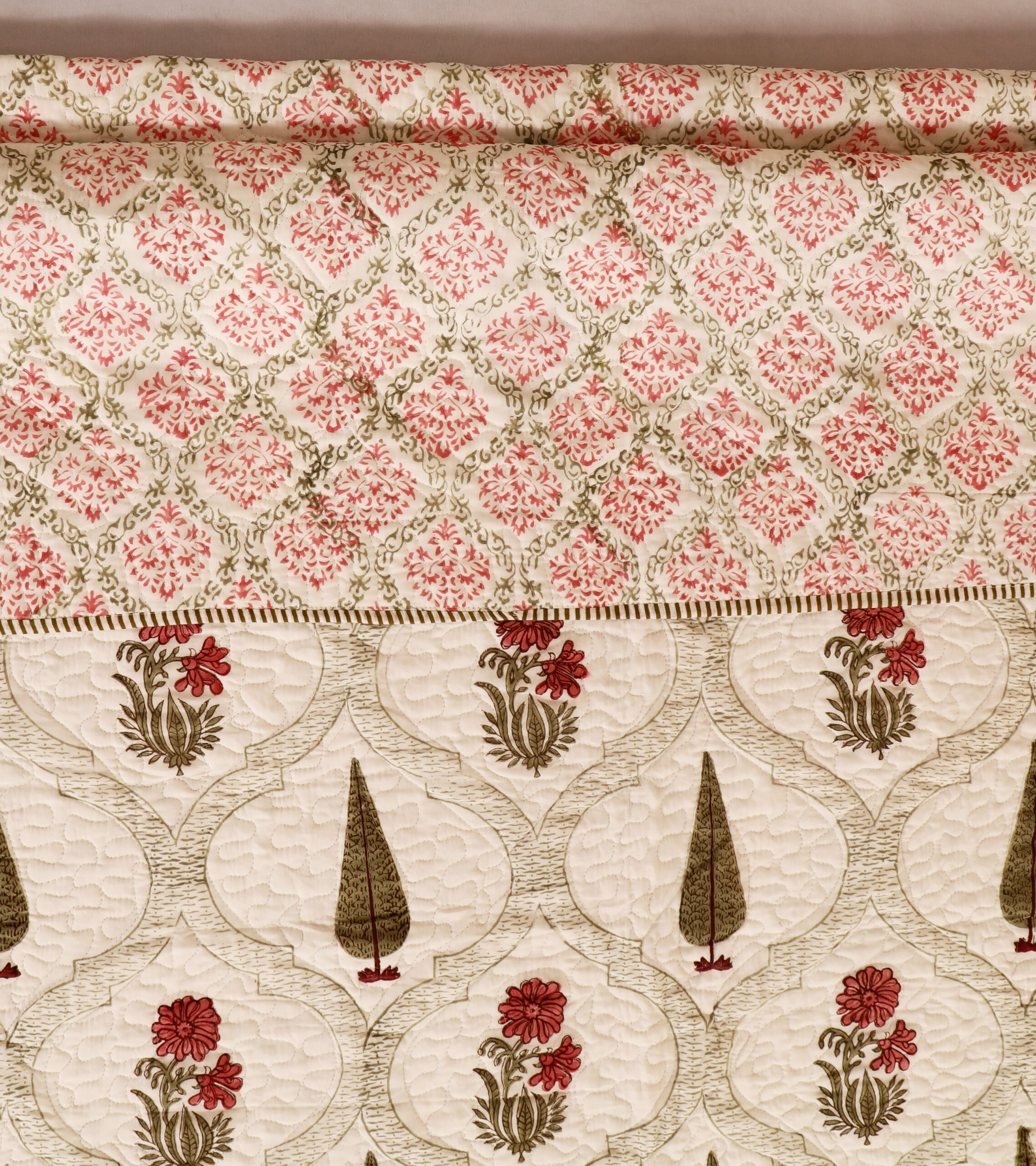 Rosé Vine Quilted Bedcover Set 100x108 Inches. - Image 4