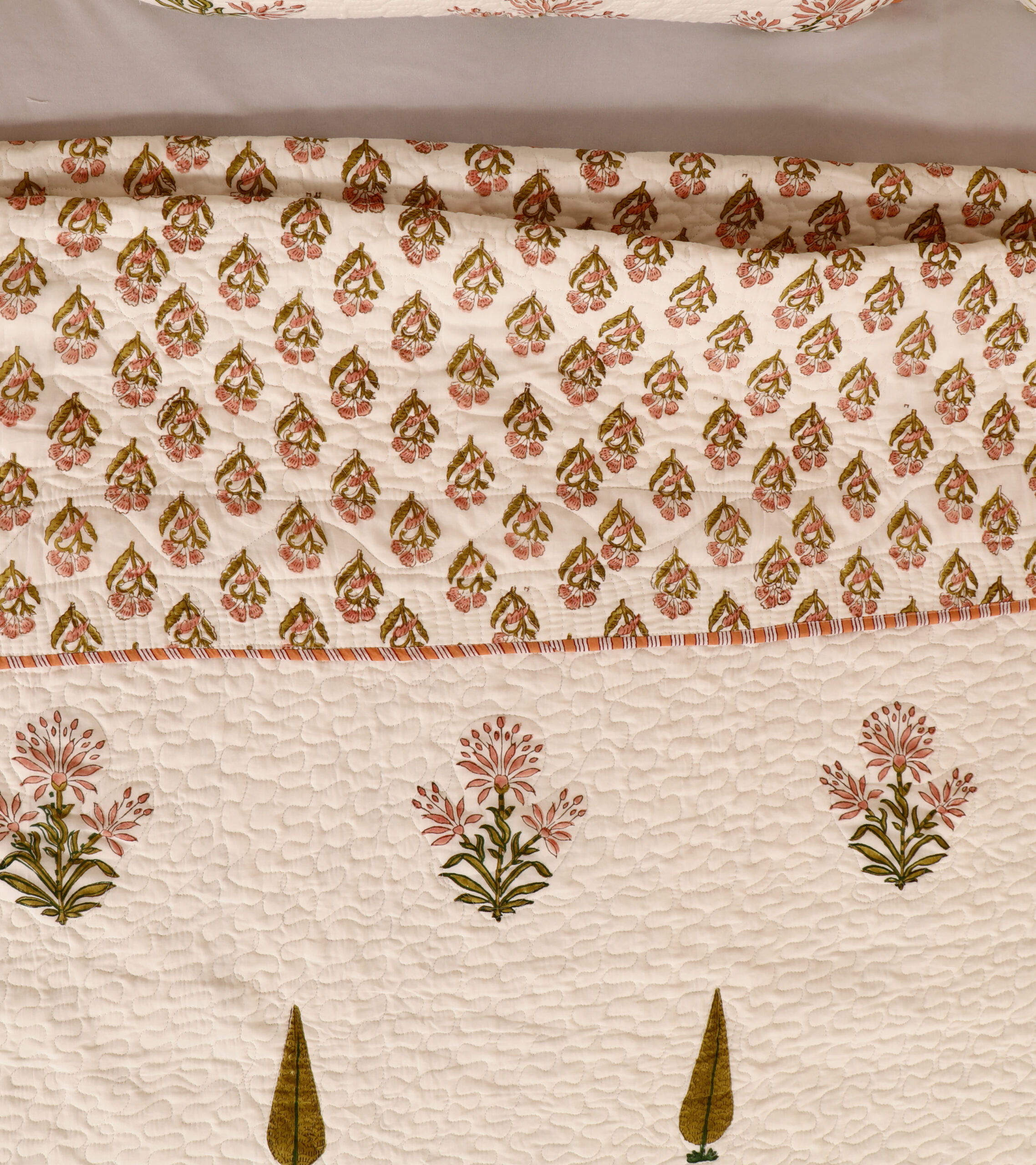 Ivory Bloom Quilted Bedcover Set 100x108 Inches. - Image 4