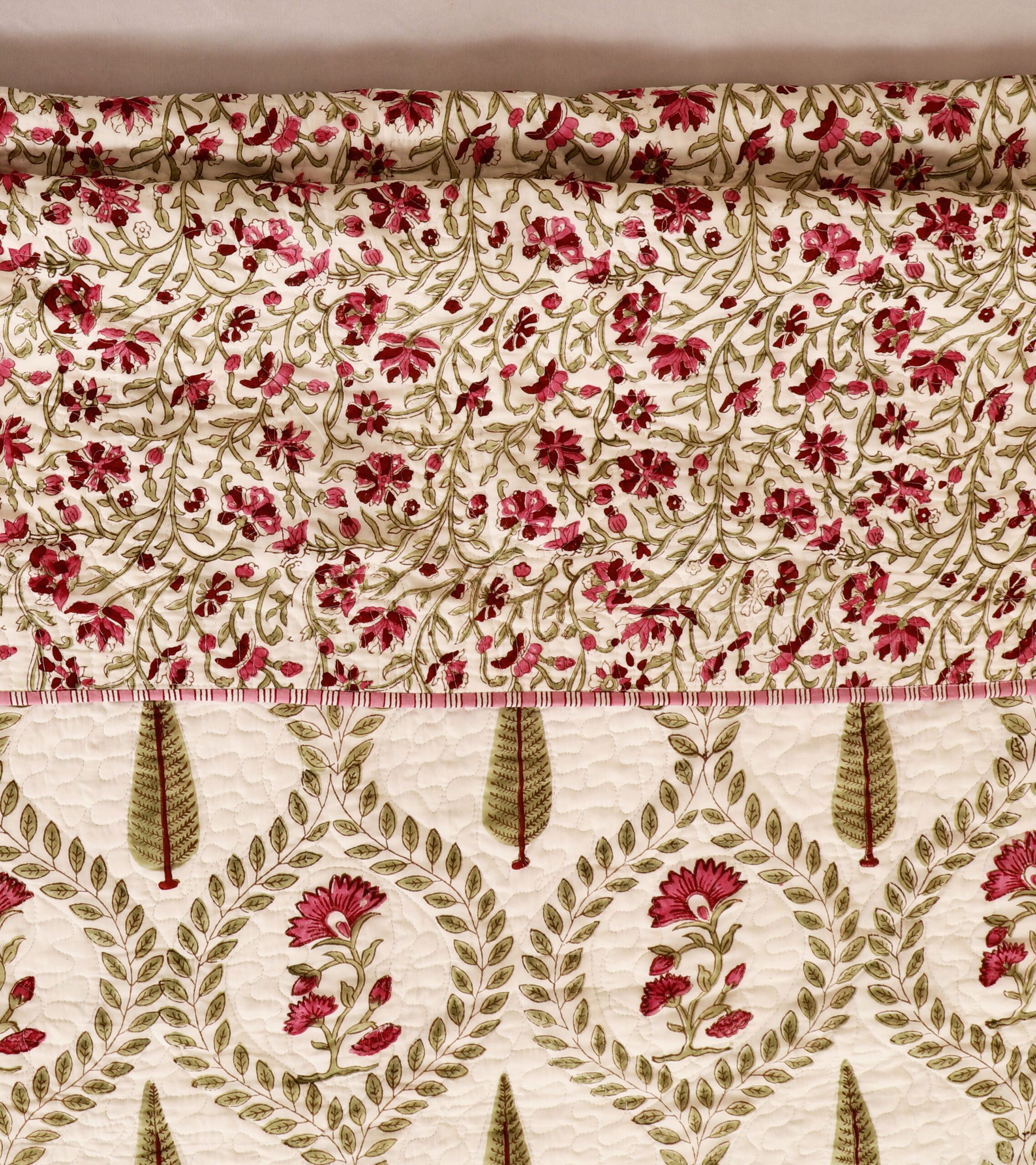 Garden Bloom Quilted Bedcover Set 100x108 Inches. - Image 4