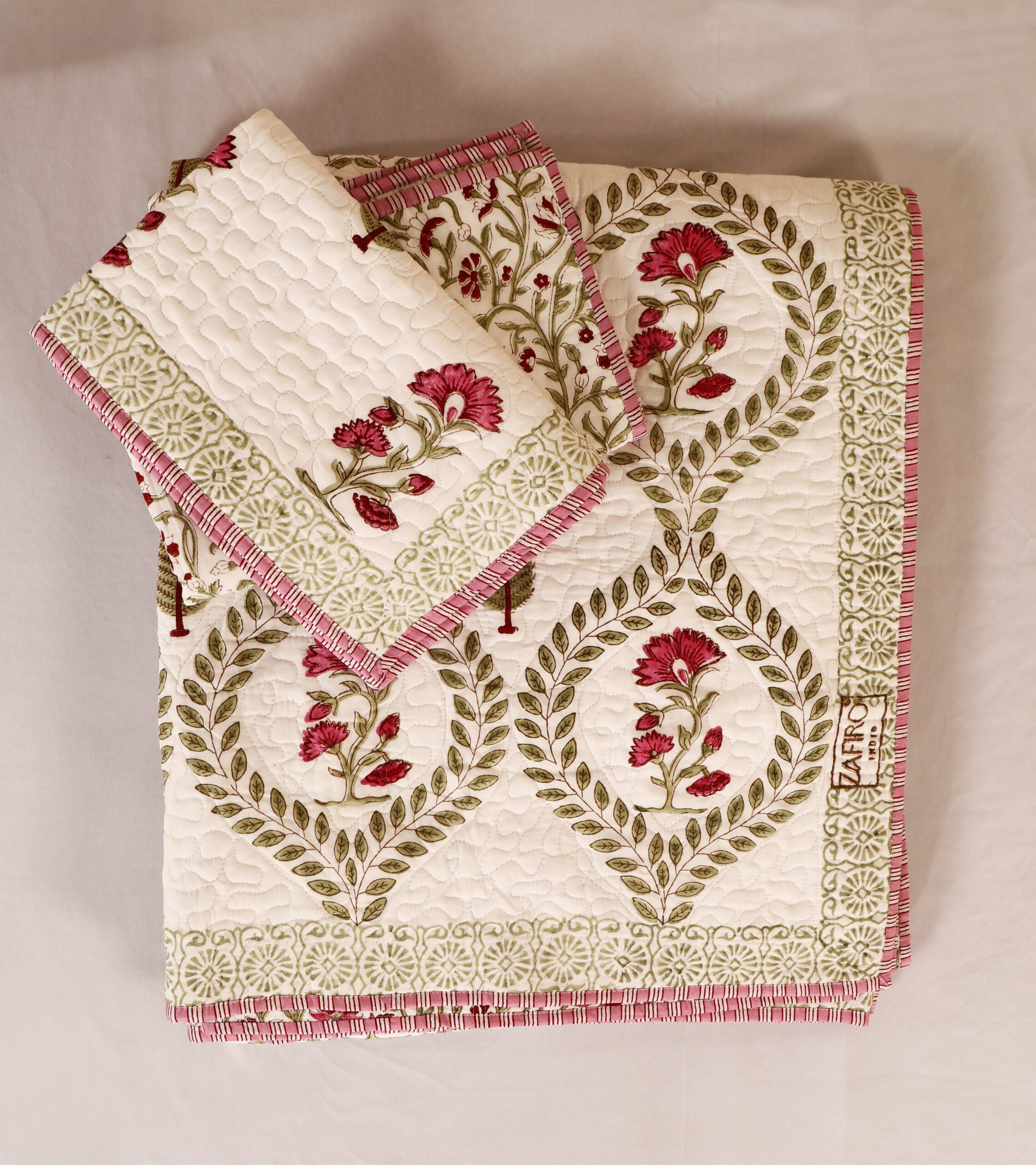 Garden Bloom Quilted Bedcover Set 100x108 Inches. - Image 6